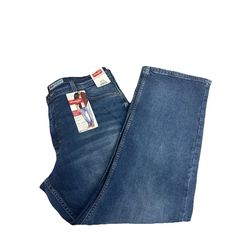 Wrangler‎ Men's Relaxed Boot Leg Opening Free To Stretch Denim Jeans 38X30 New